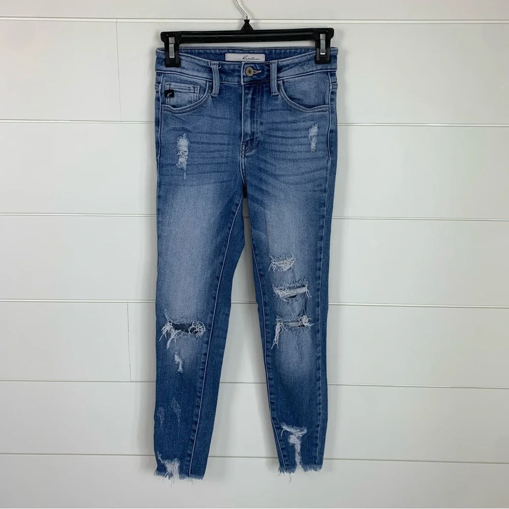 KanCan Women’s Distressed Hem High Rise Light Wash Jeans Size 0 or 23 - Picture 1 of 13